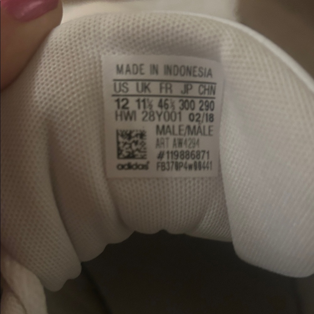 Adidas Classic White Sneakers with Black Stripes - Picture 3 of 3